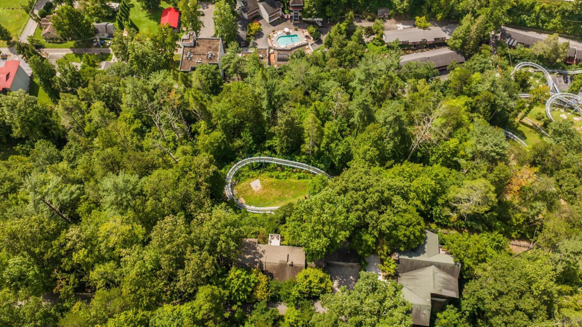 Whiskey Ridge Lodge, A Restored 1940S Gem, 2 Mins From Downtown, Breathtaking City Views, Custom Game Room, And Spacious Elegance Гатлинбург Экстерьер фото