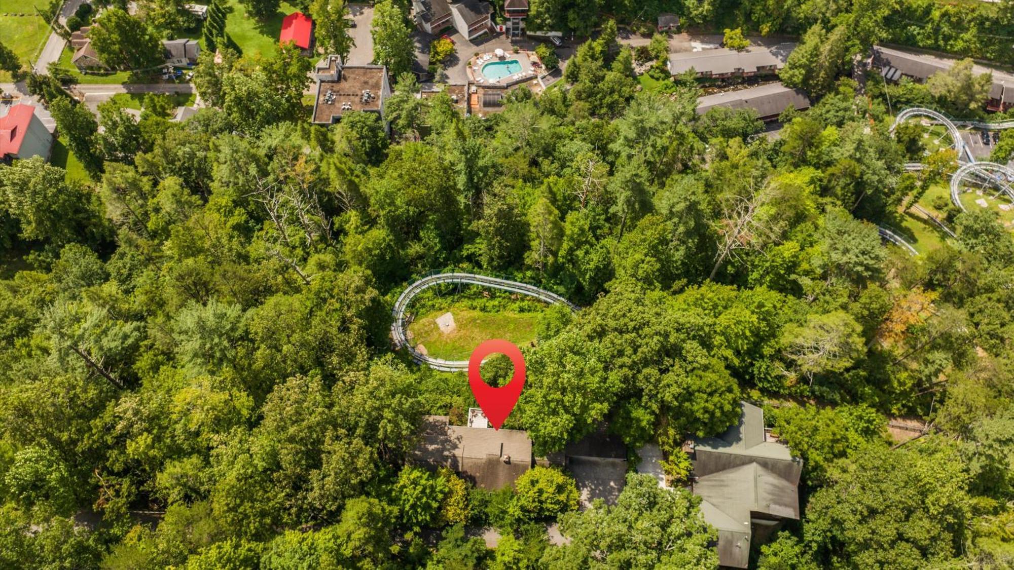 Whiskey Ridge Lodge, A Restored 1940S Gem, 2 Mins From Downtown, Breathtaking City Views, Custom Game Room, And Spacious Elegance Гатлинбург Экстерьер фото